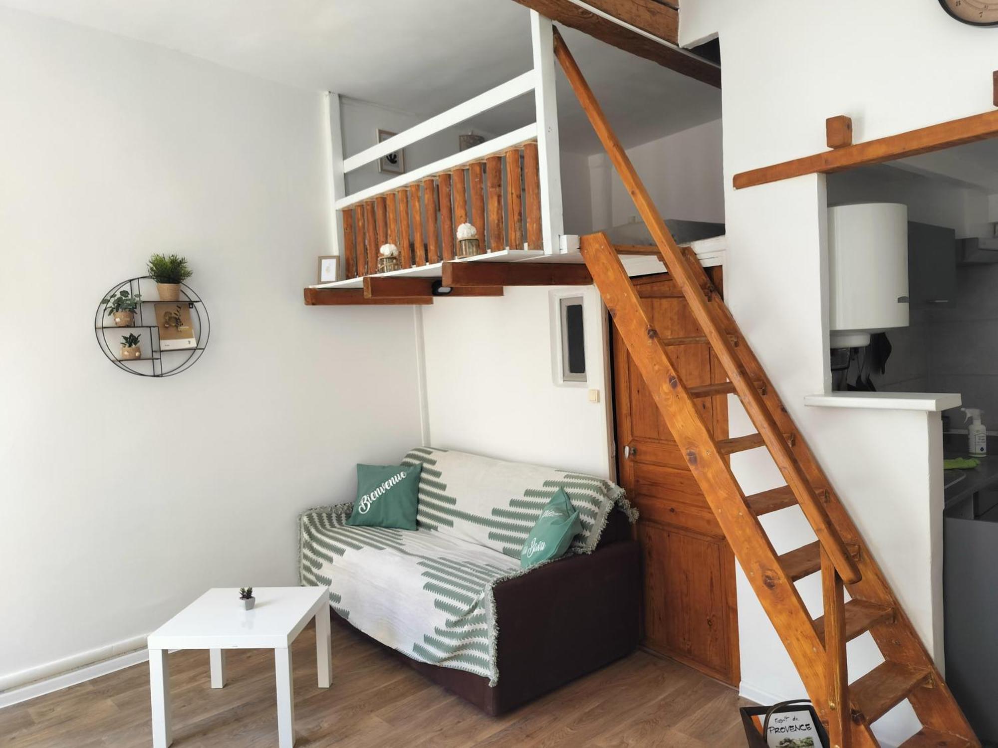 Au Pied Du Baou Apartment Saint-Chamas Luaran gambar
