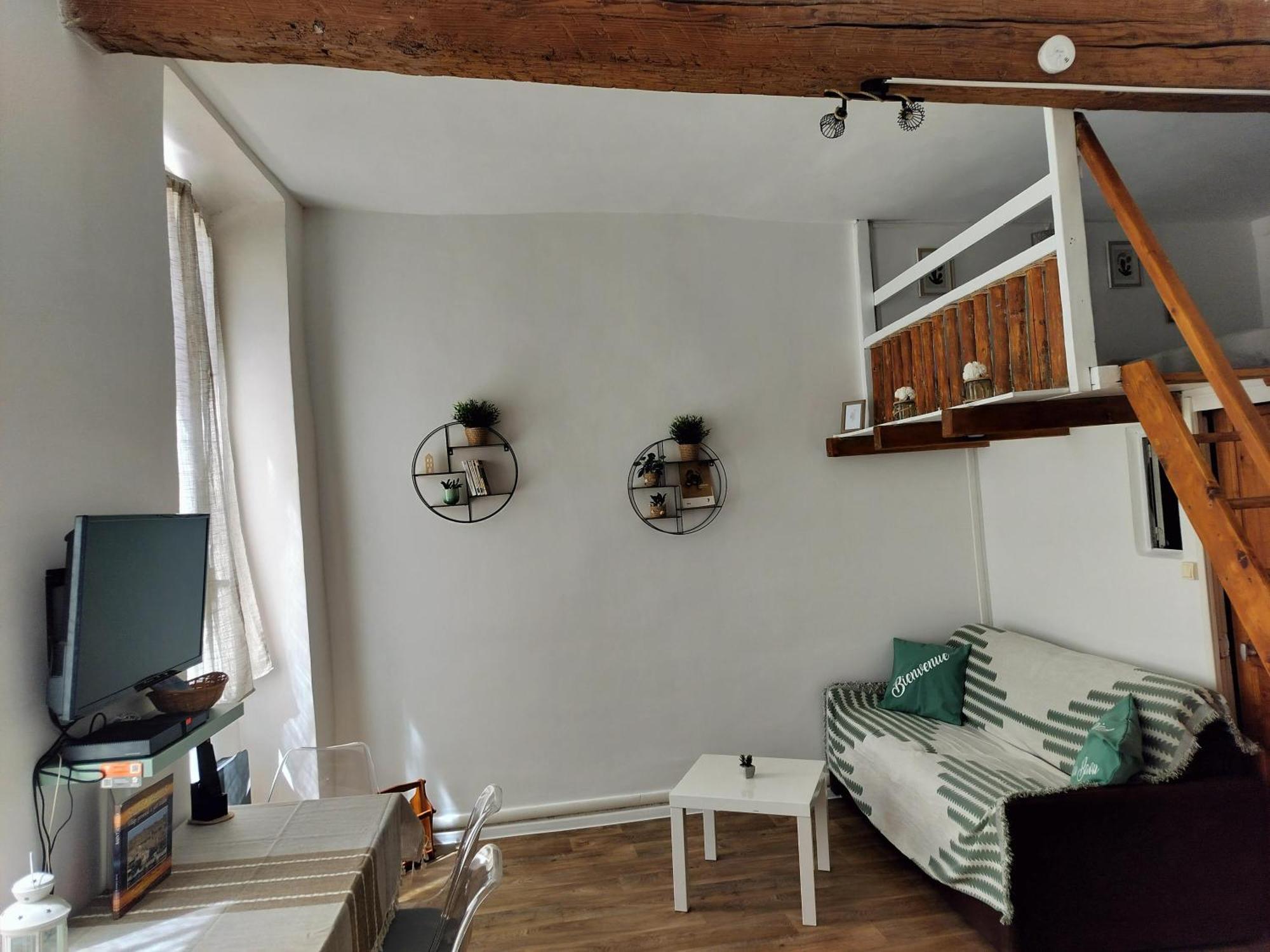 Au Pied Du Baou Apartment Saint-Chamas Luaran gambar