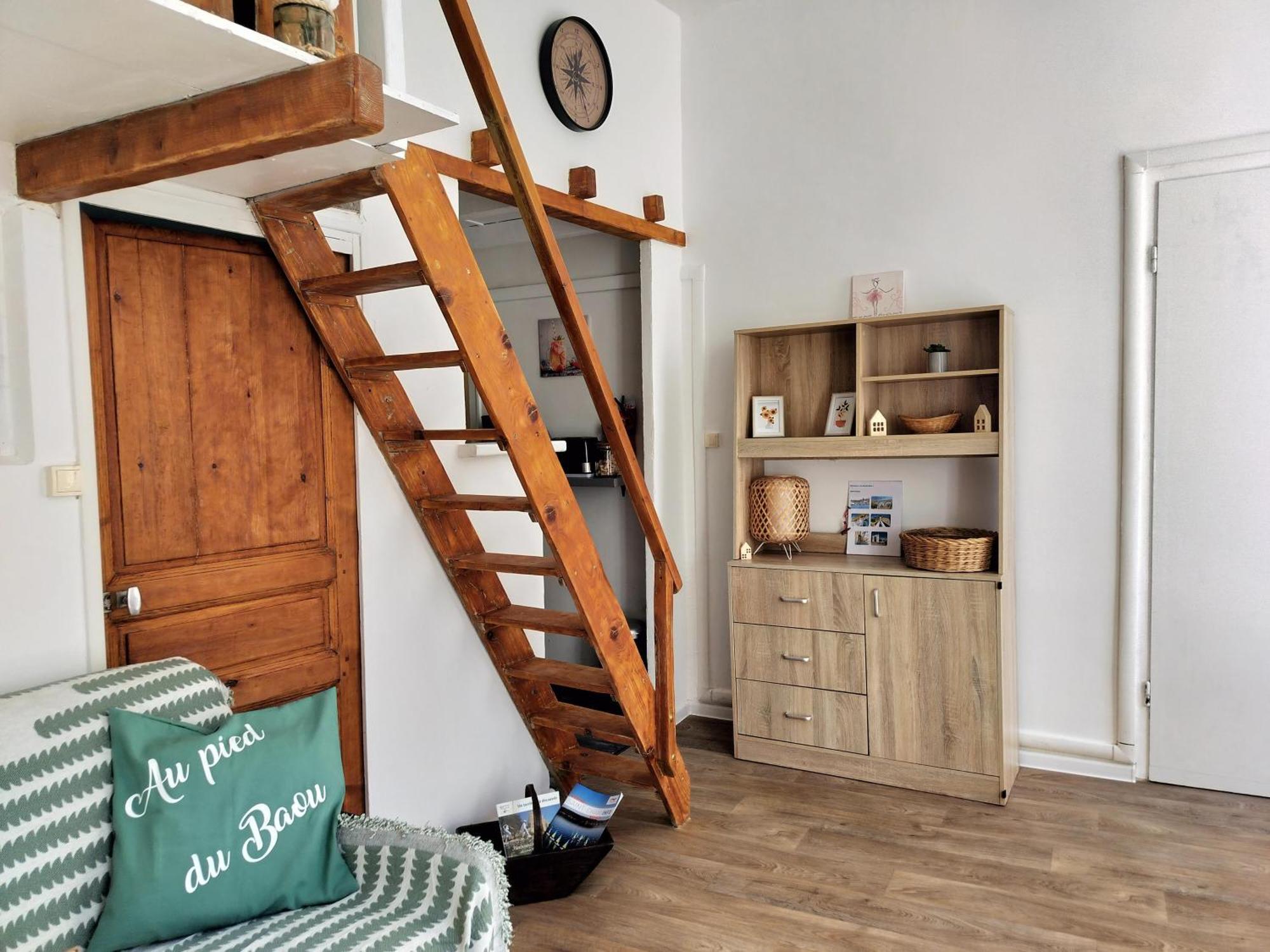 Au Pied Du Baou Apartment Saint-Chamas Luaran gambar